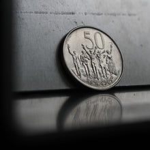 Charger l'image dans la galerie, Bague Lion réalisée avec une pièce d' Ethiopie