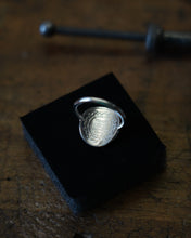 Charger l'image dans la galerie, Bague en argent avec une pièce de Tunisie.