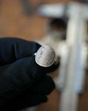 Charger l'image dans la galerie, Bague en argent avec une pièce de Tunisie.