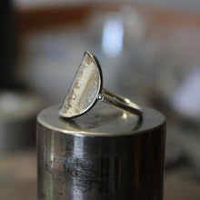 Charger l'image dans la galerie, Bague Piece Éthiopienne - Un Trésor Historique à Votre Doigt