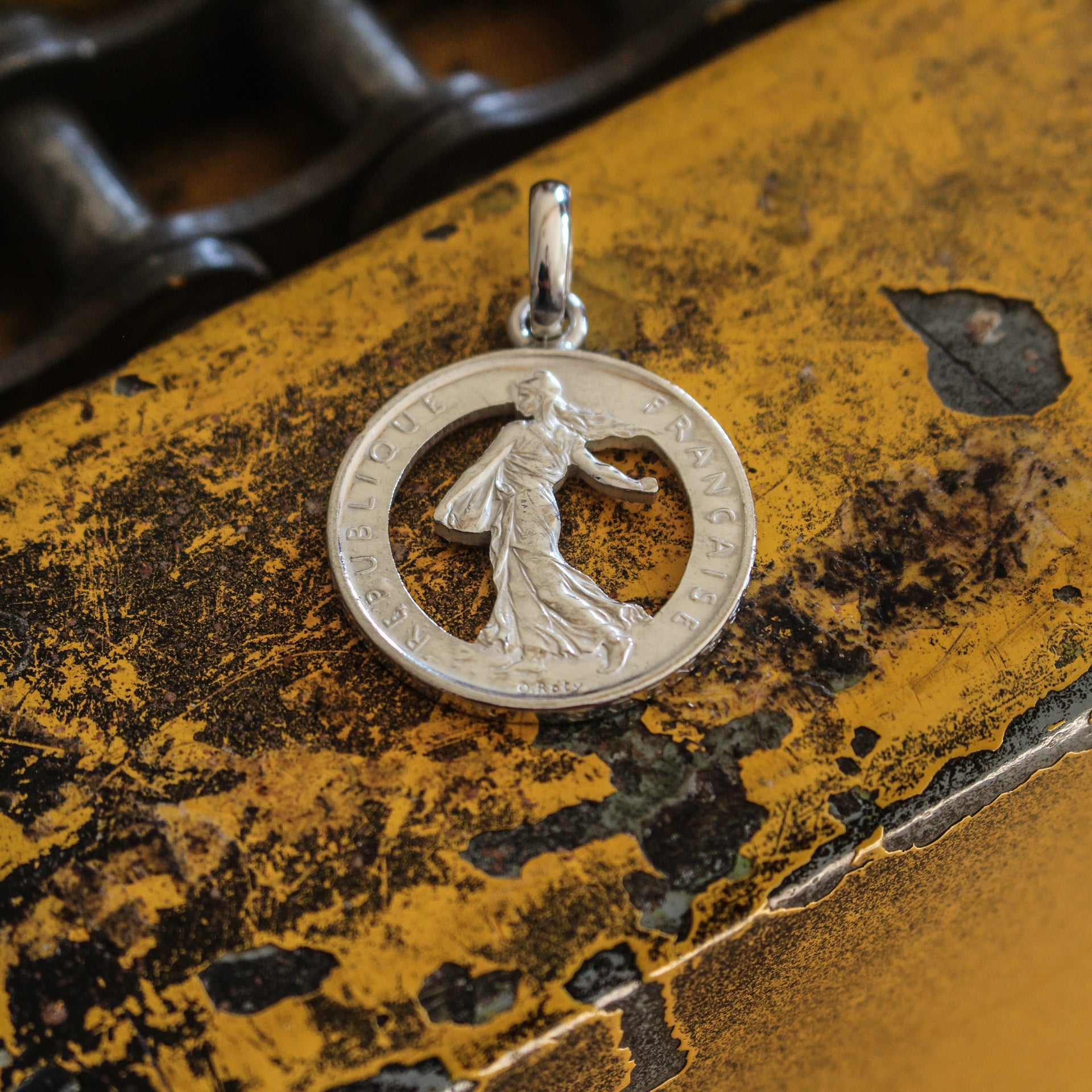 Broche vintage d'occasion - Montres & Bijoux
