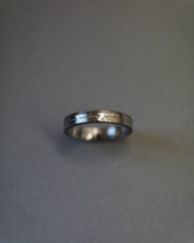 Charger l'image dans la galerie, Anneau en acier inoxydable – Inspiré de la "Piedra del Sol"