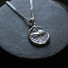Charger l'image dans la galerie, Pendentif - Reproduction en argent d'un Tétradrachme - ATTIQUE - ATHÈNES