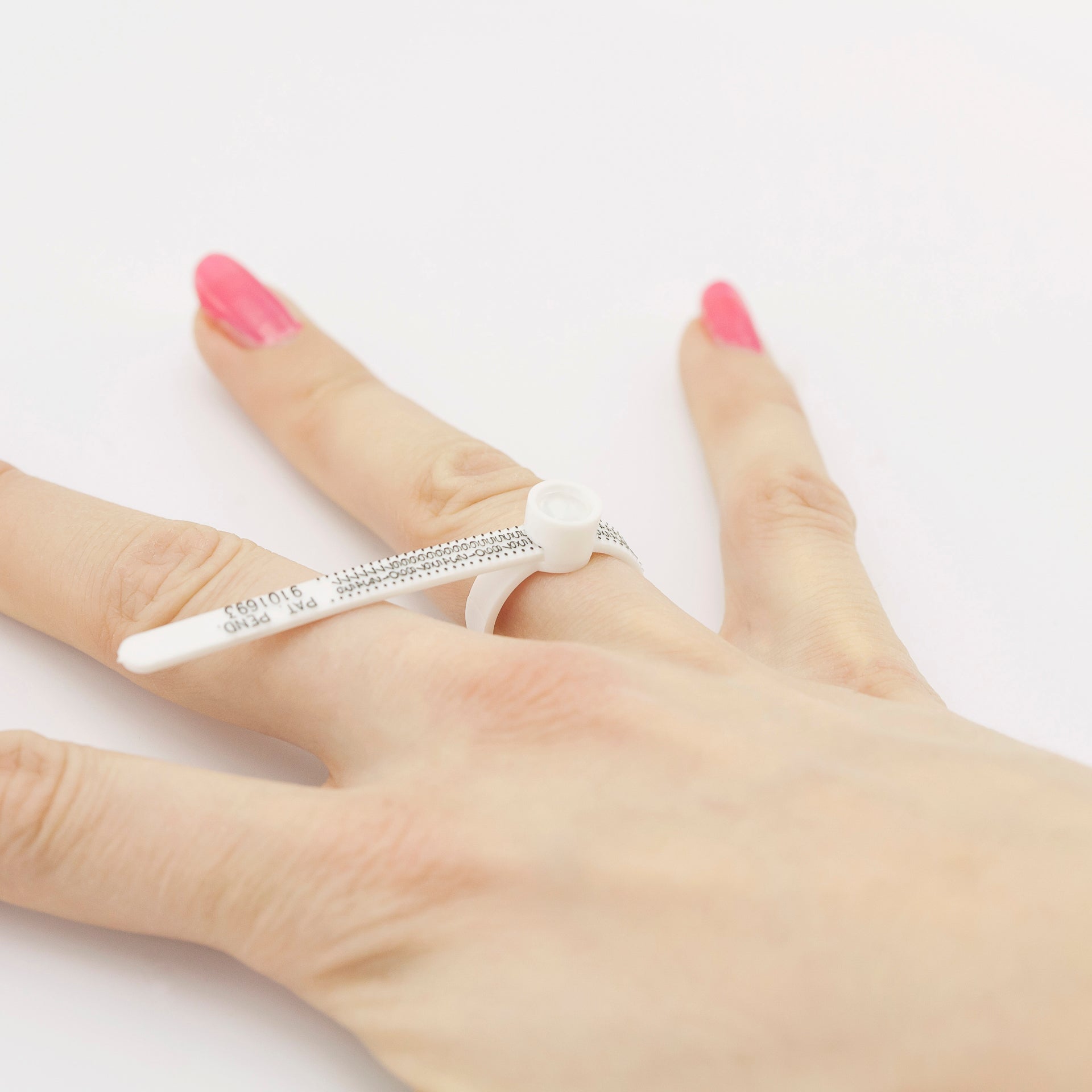 Baguier ajustable en plastique, tailles de bague françaises