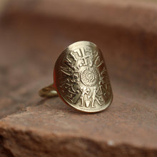 Charger l&#39;image dans la galerie, Bague pièce égyptienne en bronze - Plongez dans l&#39;Égypte antique
