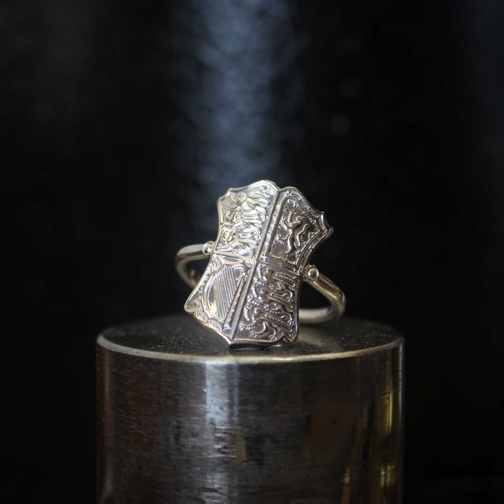 Bague cintrée en argent - Pièce de monnaie - Royaume-uni