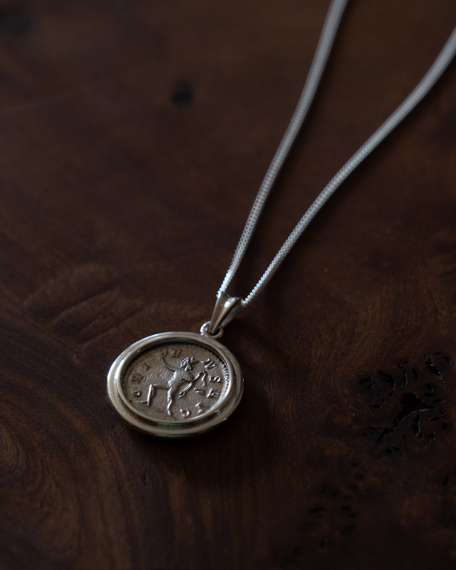 Pendentif Romain “Sol en Mouvement” – Création unique