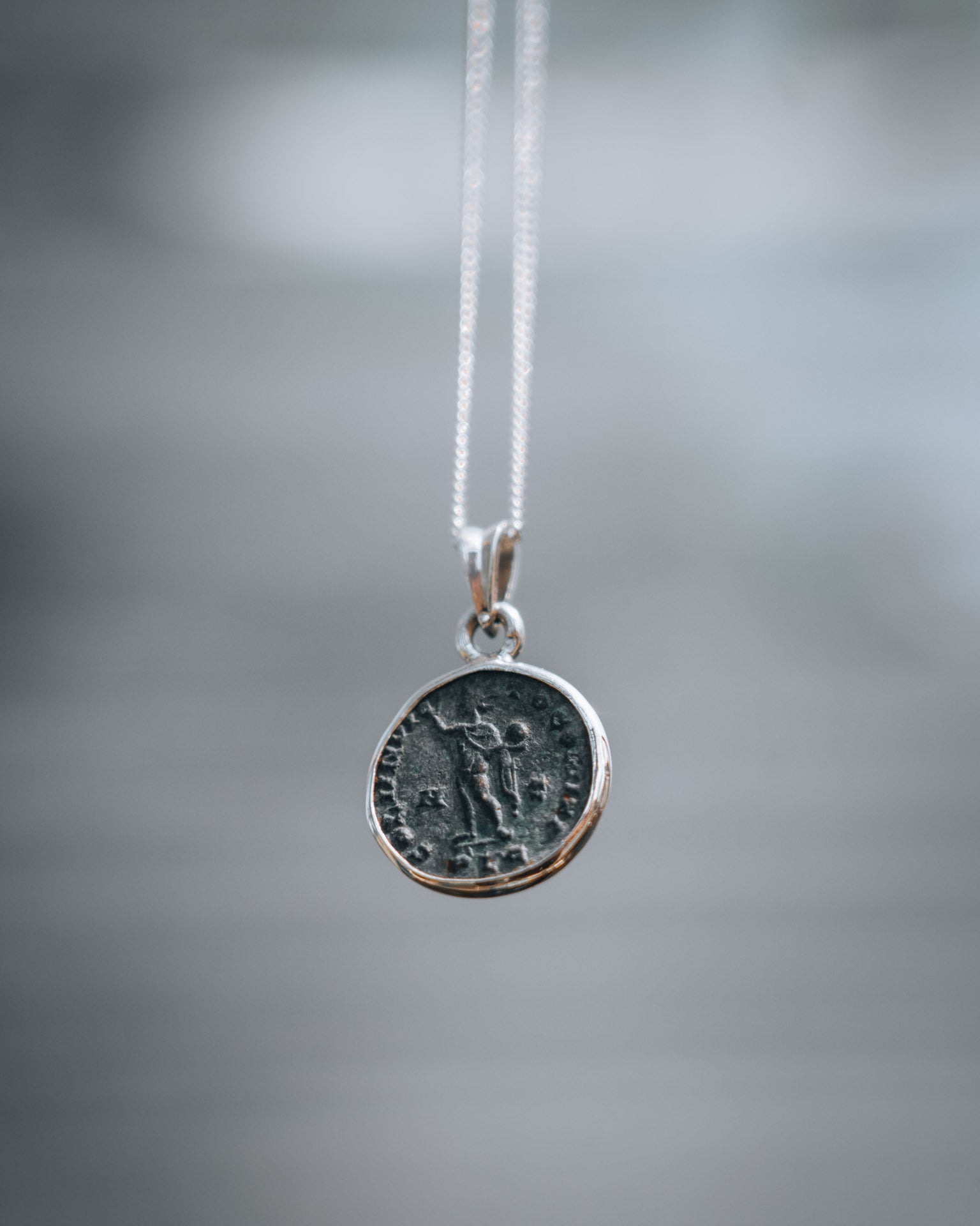 Pendentif Ancien En Argent Sterling 950 - Réplique De Pièce Romaine/grecque Avec Chaîne