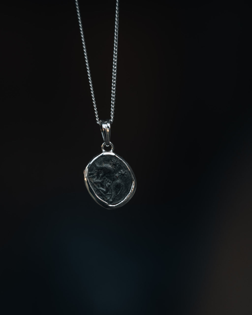 Pendentif en argent, Rémus, Romulus & la Louve