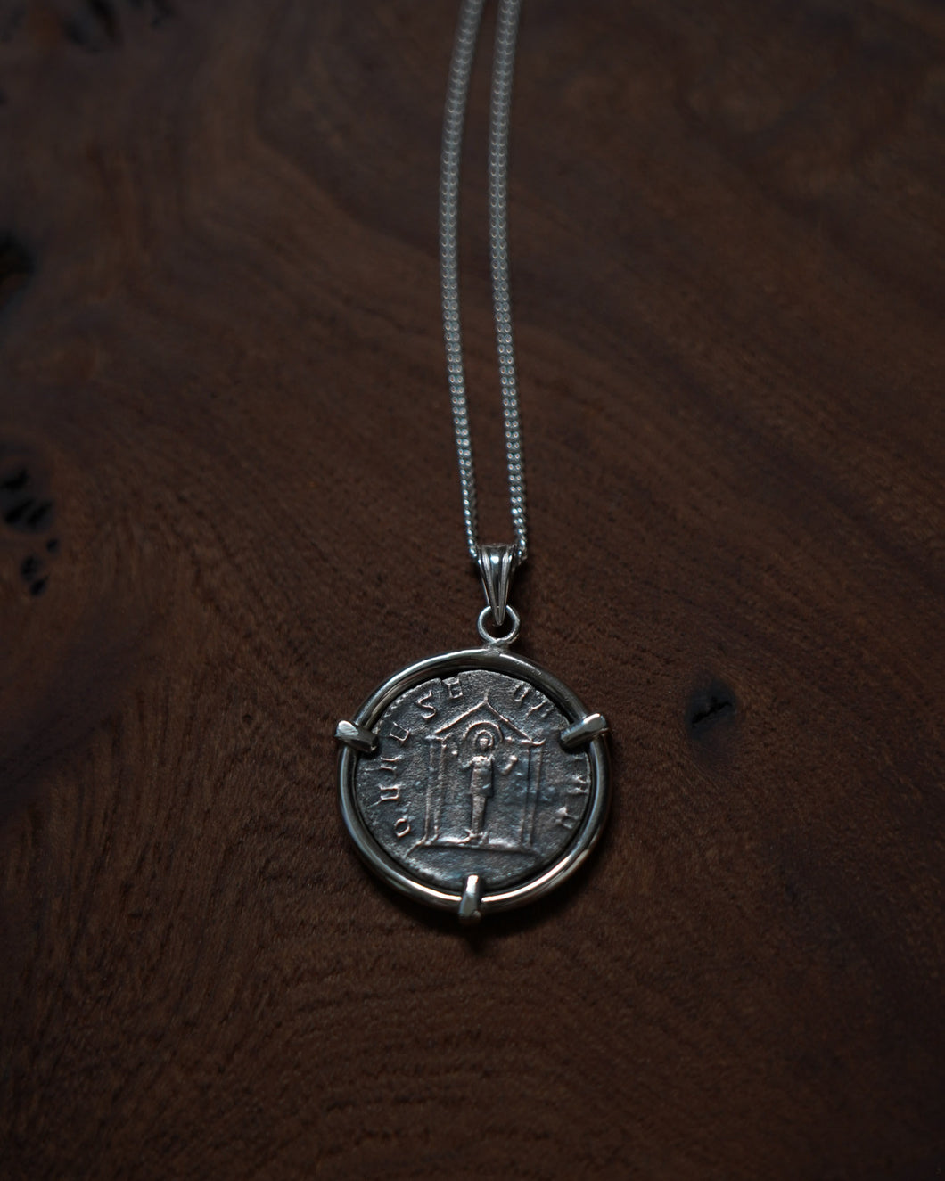 Pendentif Segetia – Création unique en argent et monnaie romaine (259 ap. J.-C.)