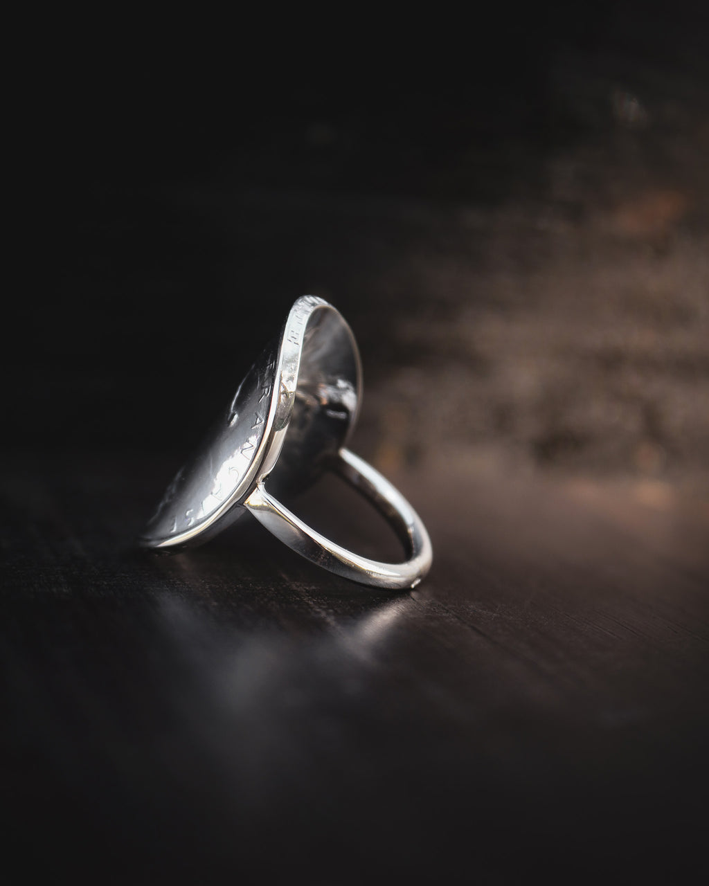 Bague massive  en argent avec une pièce de monnaie 5 Francs