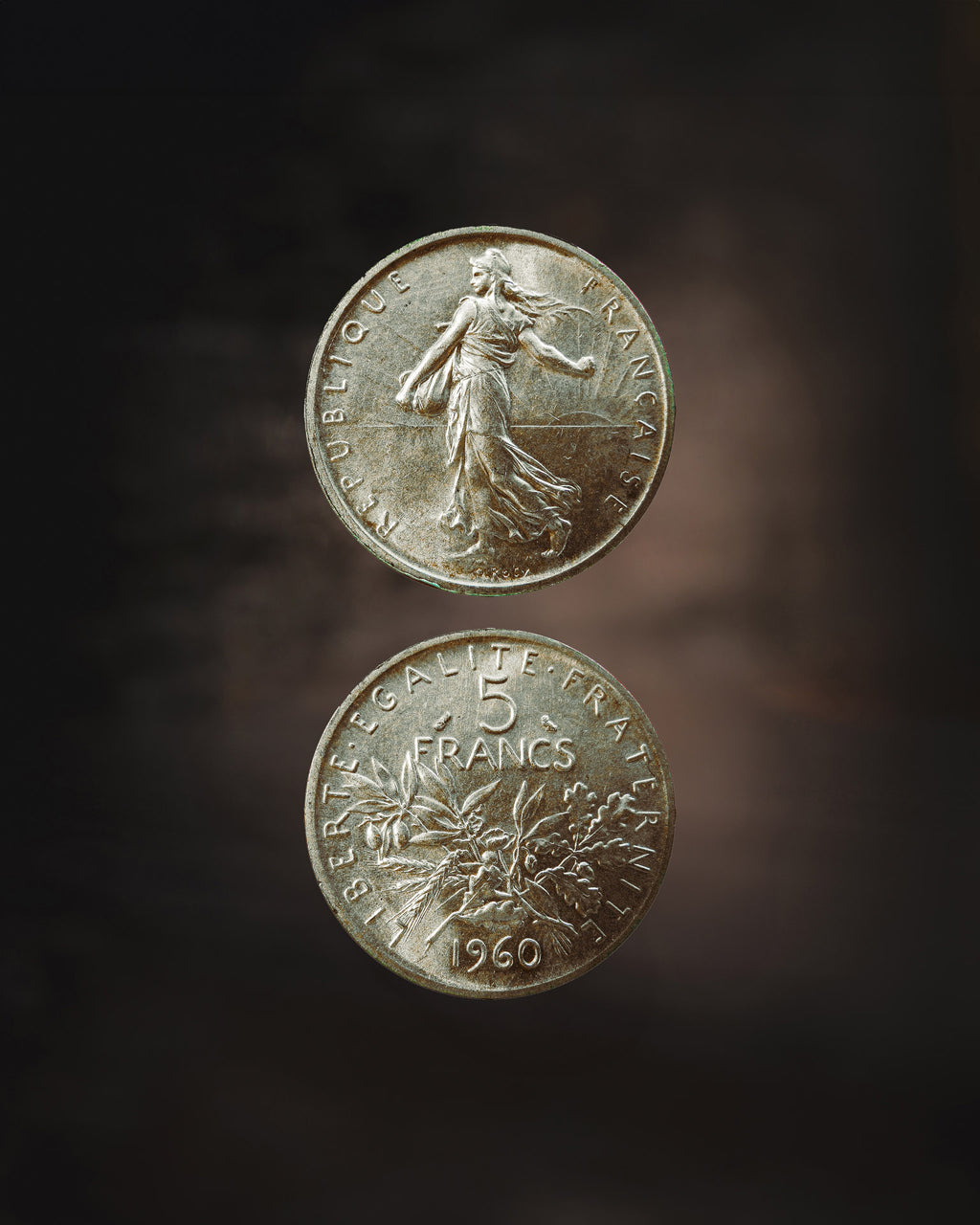 Bague massive  en argent avec une pièce de monnaie 5 Francs