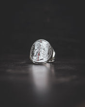 Charger l&#39;image dans la galerie, Chevalière femme et homme en argent - Déesse Cérès
