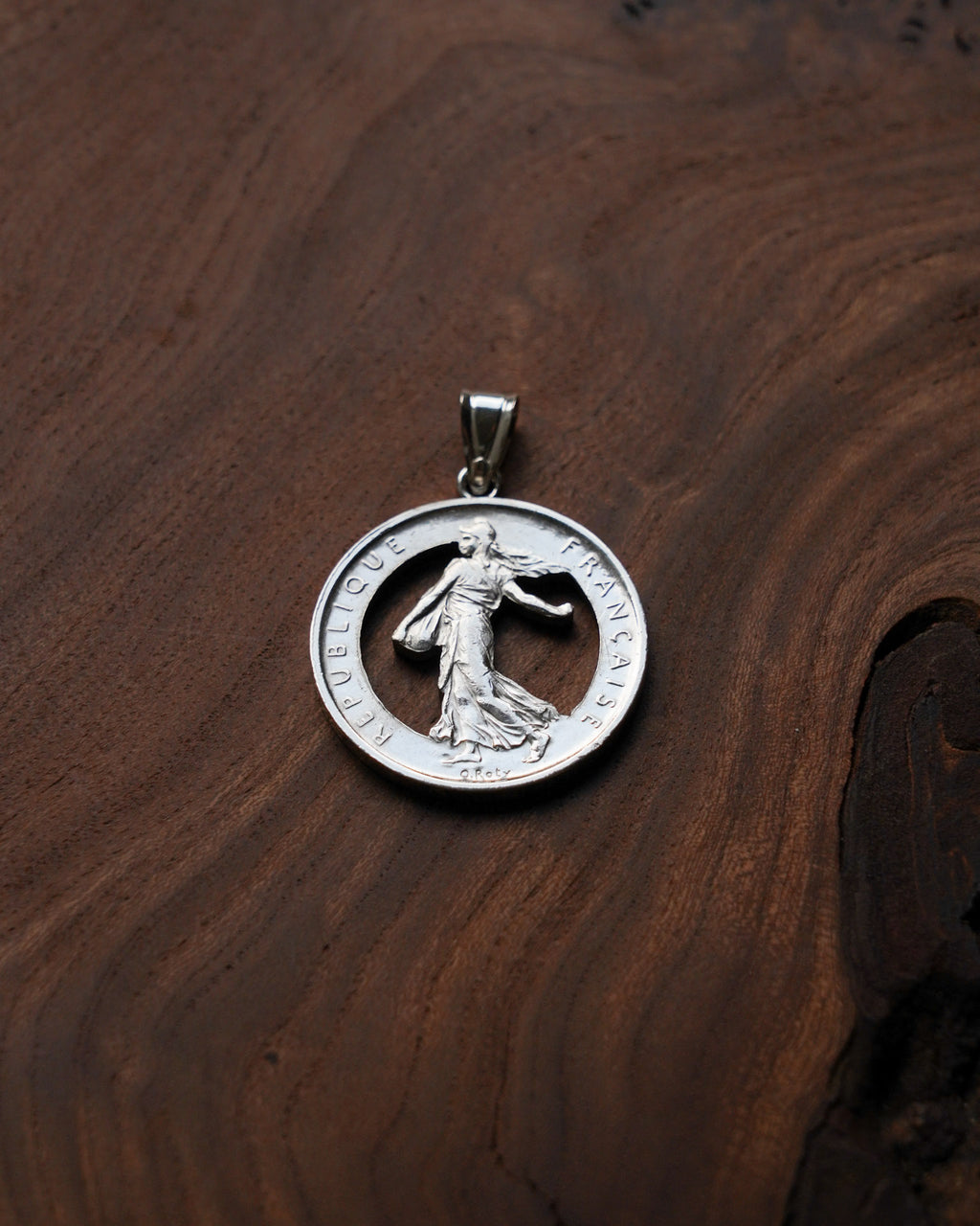 Pendentif en argent – La Semeuse (5 Francs 1959–1969)