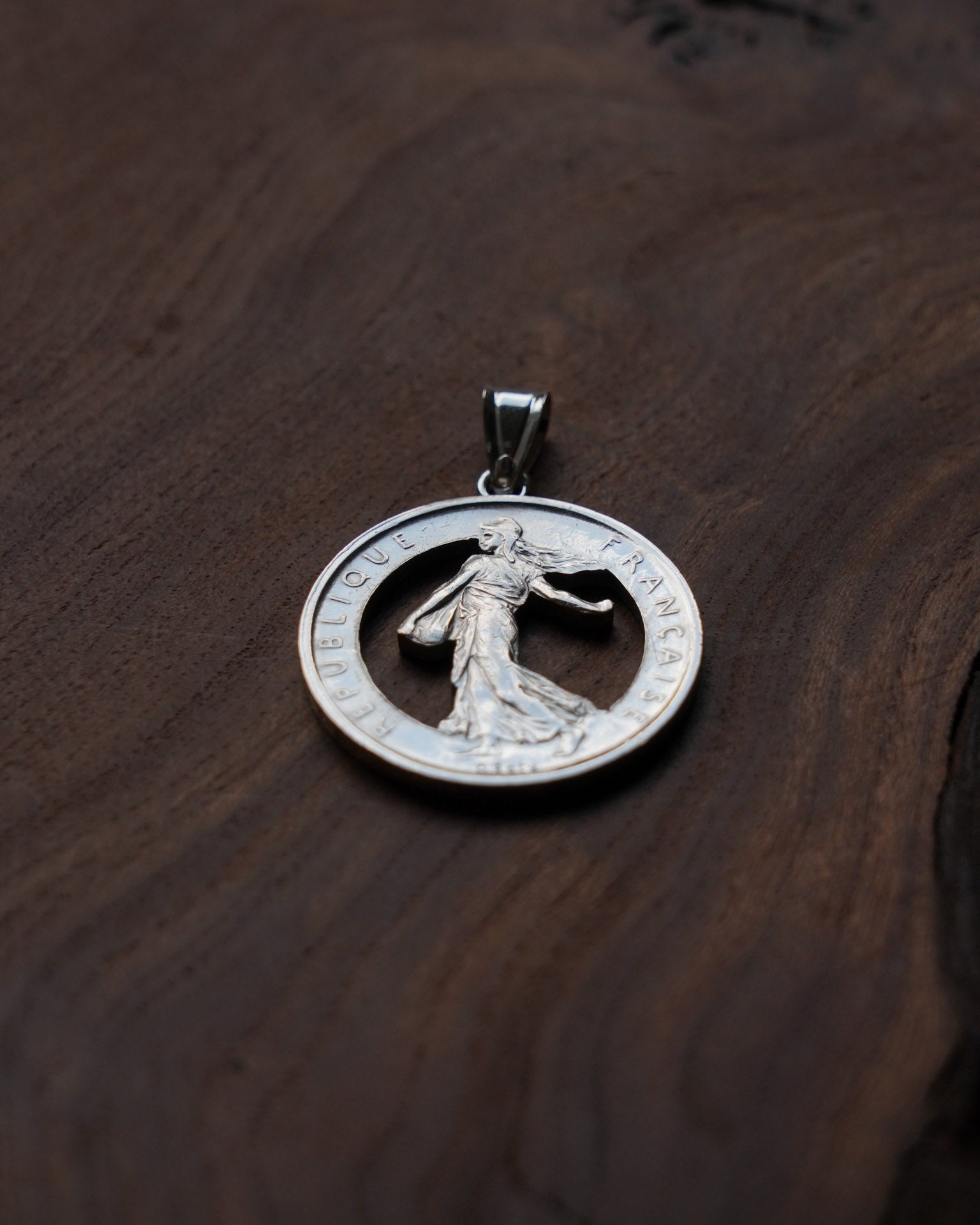 Pendentif en argent – La Semeuse (5 Francs 1959–1969)