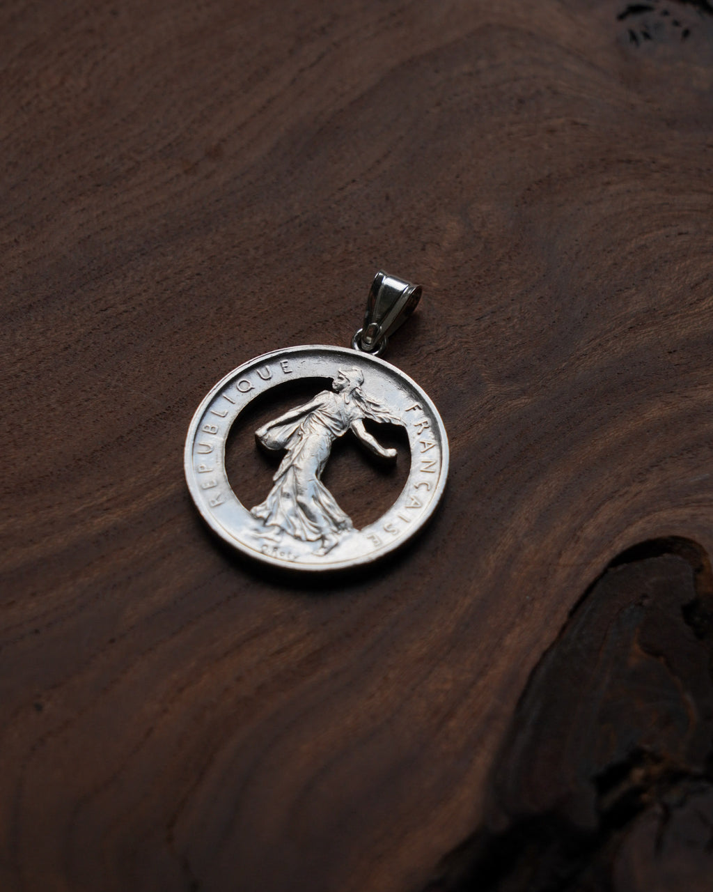 Pendentif en argent – La Semeuse (5 Francs 1959–1969)