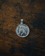Charger l'image dans la galerie, Pendentif en argent 925 et véritable pièce Napoléon III en argent
