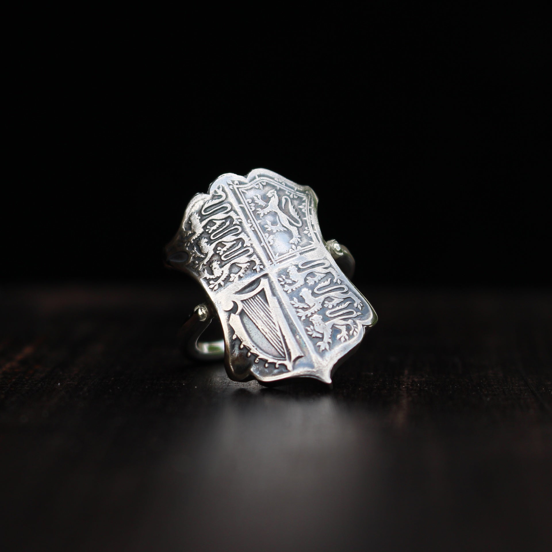 Bague cintrée en argent - Pièce de monnaie - Royaume-uni