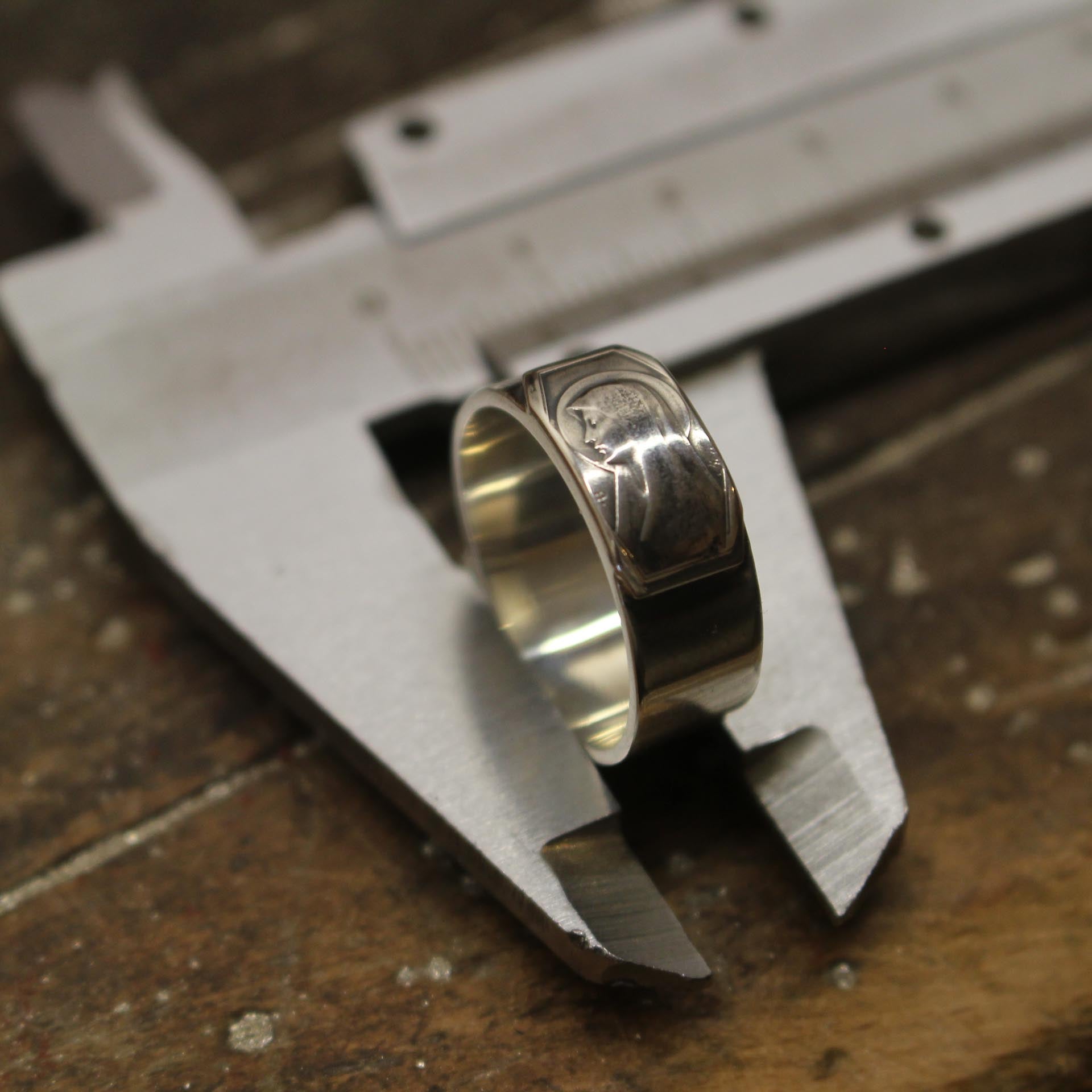 Bague vierge en argent
