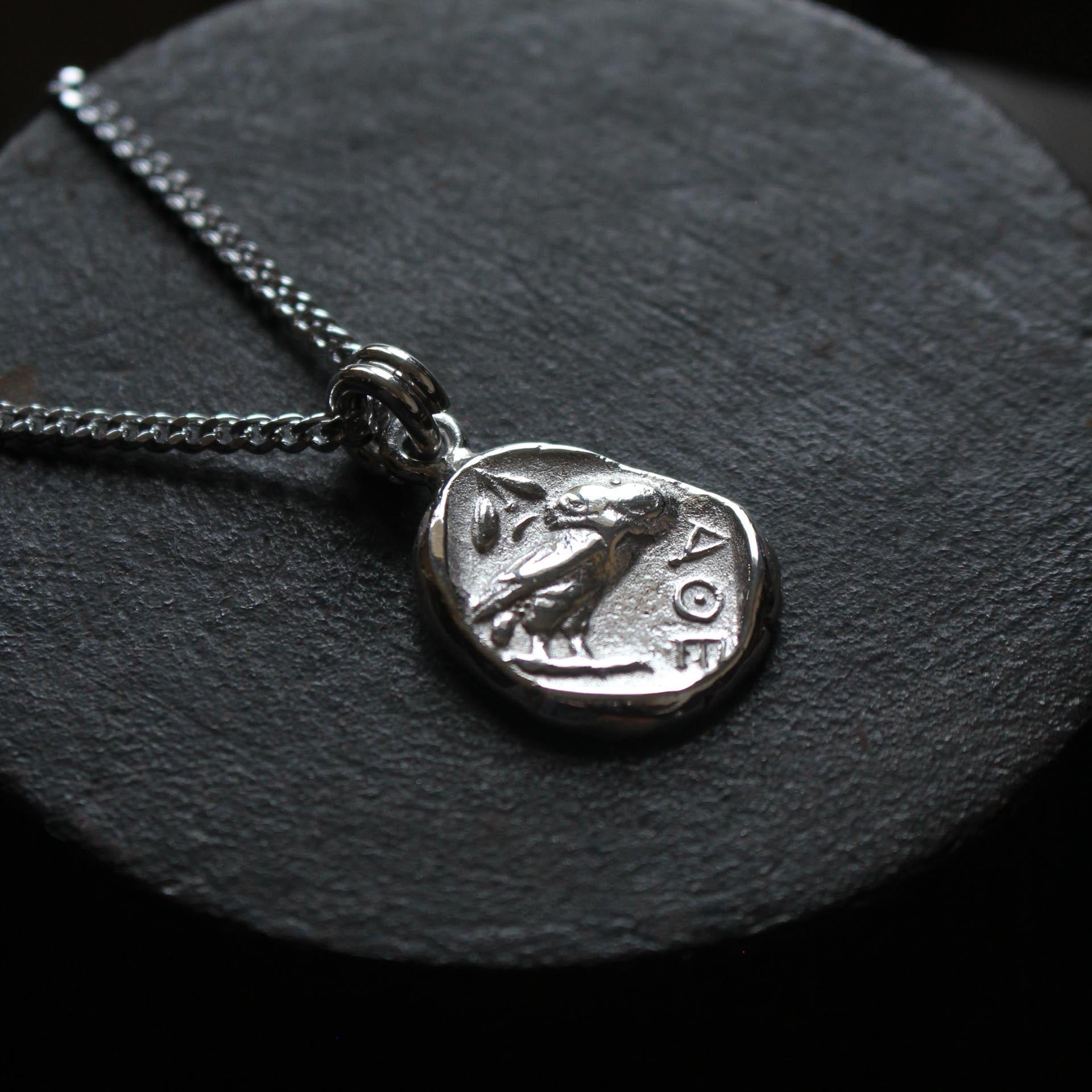 Pendentif - Reproduction en argent d'un Tétradrachme - ATTIQUE - ATHÈNES